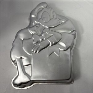 Vintage 1979 Wilton‎ Donald Duck Cake Pan Disney Christmas present #502-7245